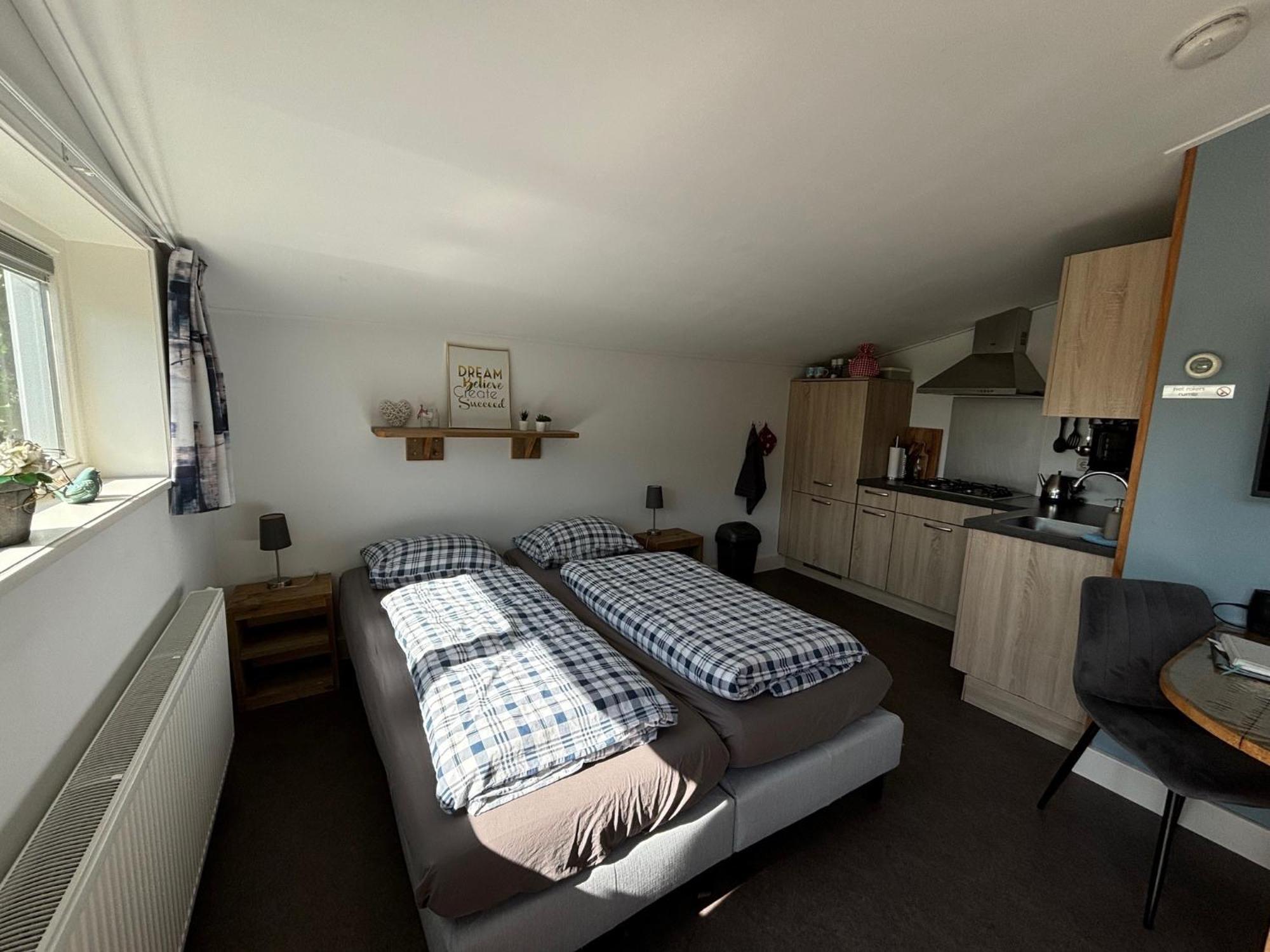 Bed & Breakfast De Lindevallei Oldeberkoop Exteriör bild